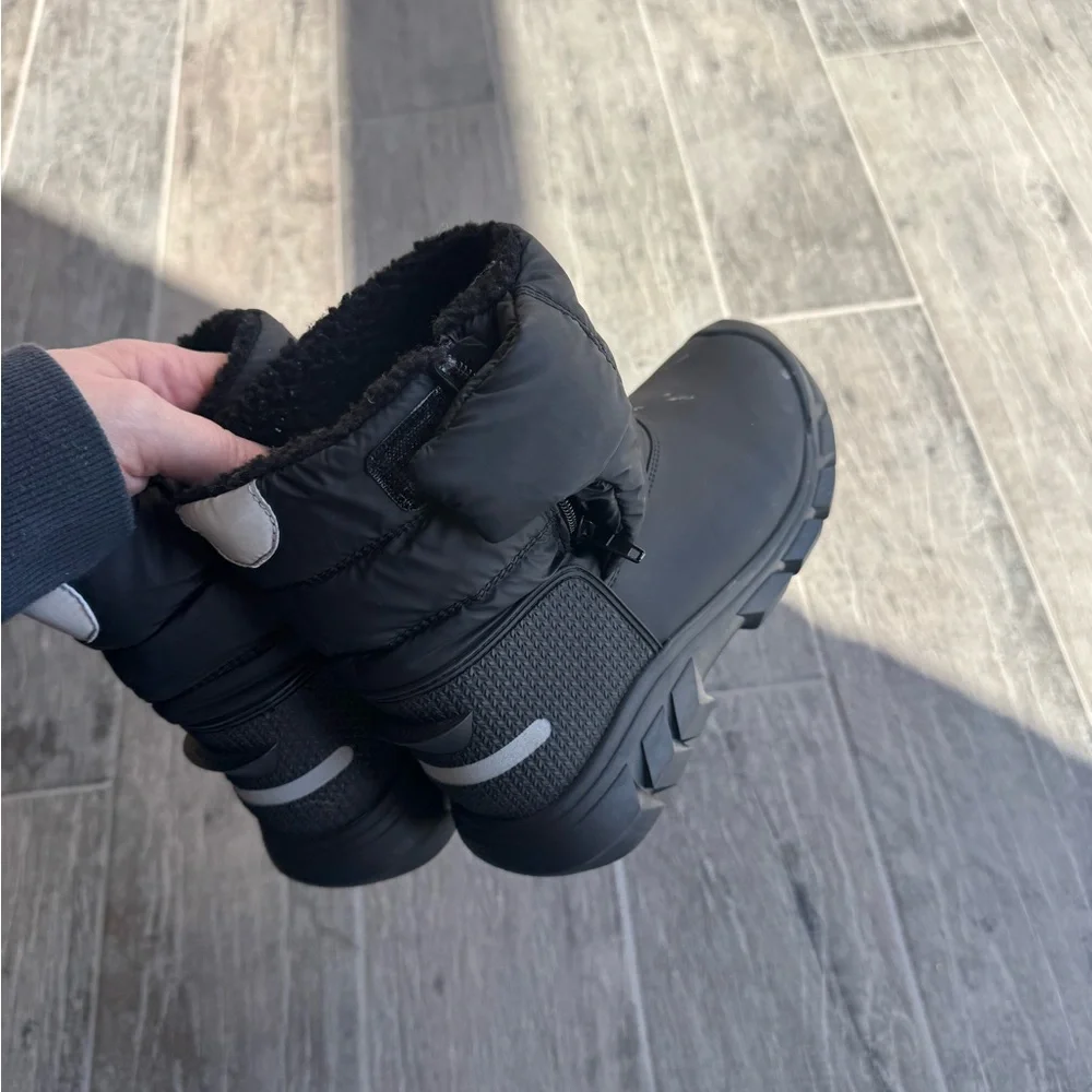 Little Kids Insulated Snow Boots $99